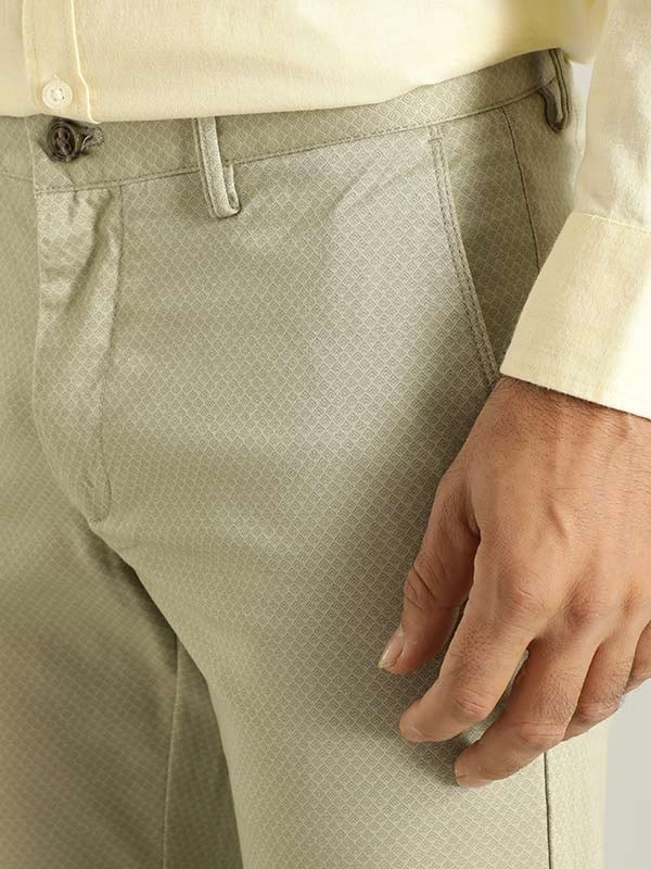 Indian Terrain Men's Slim Fit Self Design Green Trousers